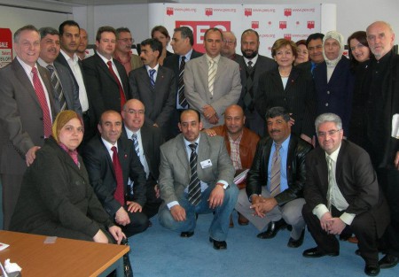 Μετά από συνομιλίες αντιπροσωπειών του Ευρωπαϊκού Σοσιαλιστικού Κόμματος (PES) και παλαιστινιακής οργάνωσης Φατάχ, Βρυξέλλες, Βέλγιο