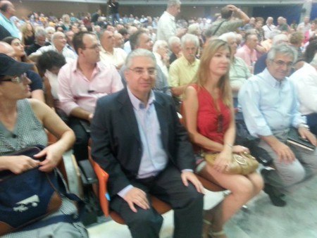 Στην Β΄Πανελλαδική Συνδιάσκεψη του ΚΙΝΗΜΑΤΟΣ Δημοκρατών Σοσιαλιστών, με θέμα την στρατηγική του Κινήματος εν΄όψει εκλογών (29/8/15, Στάδιο Ειρήνης και Φιλίας, Νέο Φάληρο)